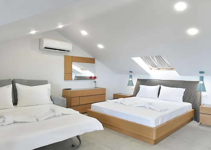 Aparthotel Lofts To Let 3*