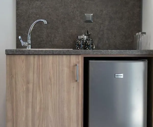 Aparthotel Lofts To Let 3*