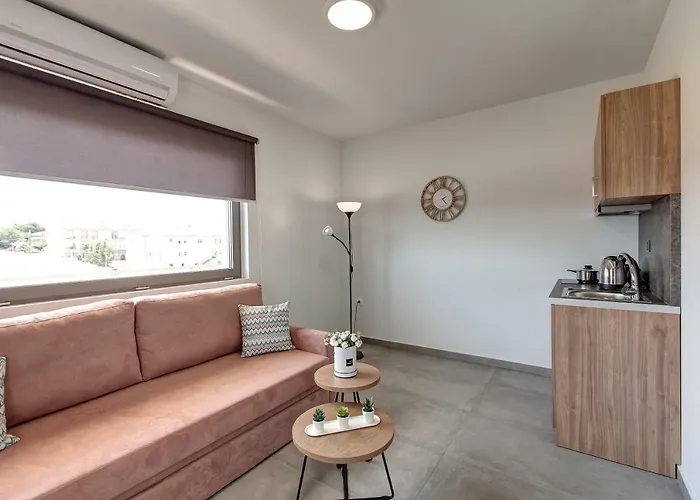 Lofts To Let 3*