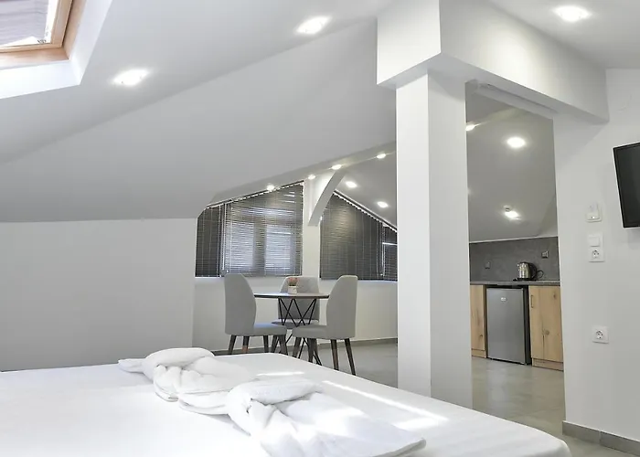 Lofts To Let 3*