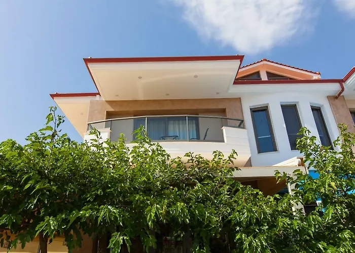 Lofts To Let Apartmanhotel 3*